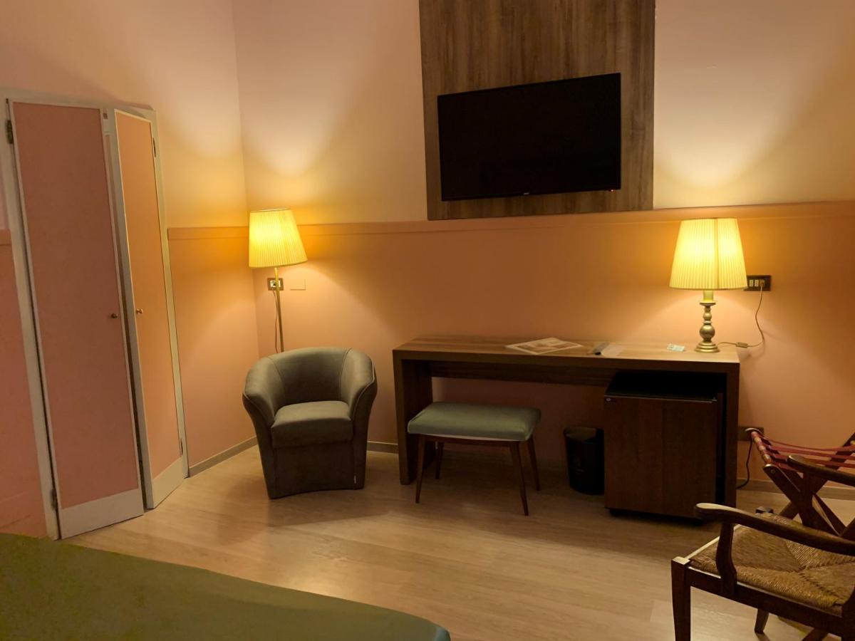 Hotel Roma Bologna Esterno foto